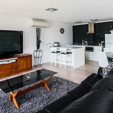 Lure Bed And Breakfast Норманвилль Экстерьер фото